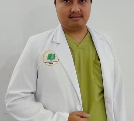 dr. Satria Bintang